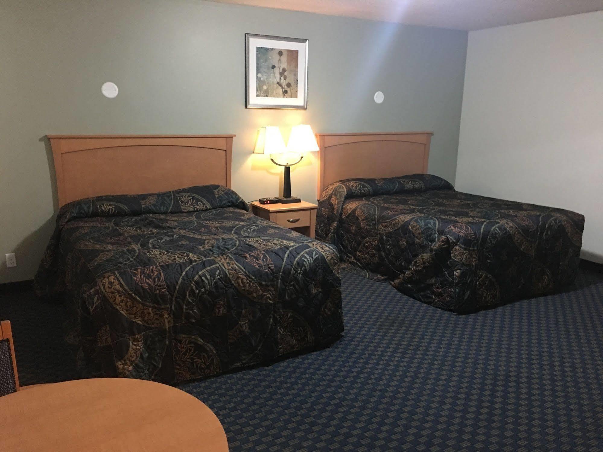 Westway Inn Motel Neepawa Bagian luar foto